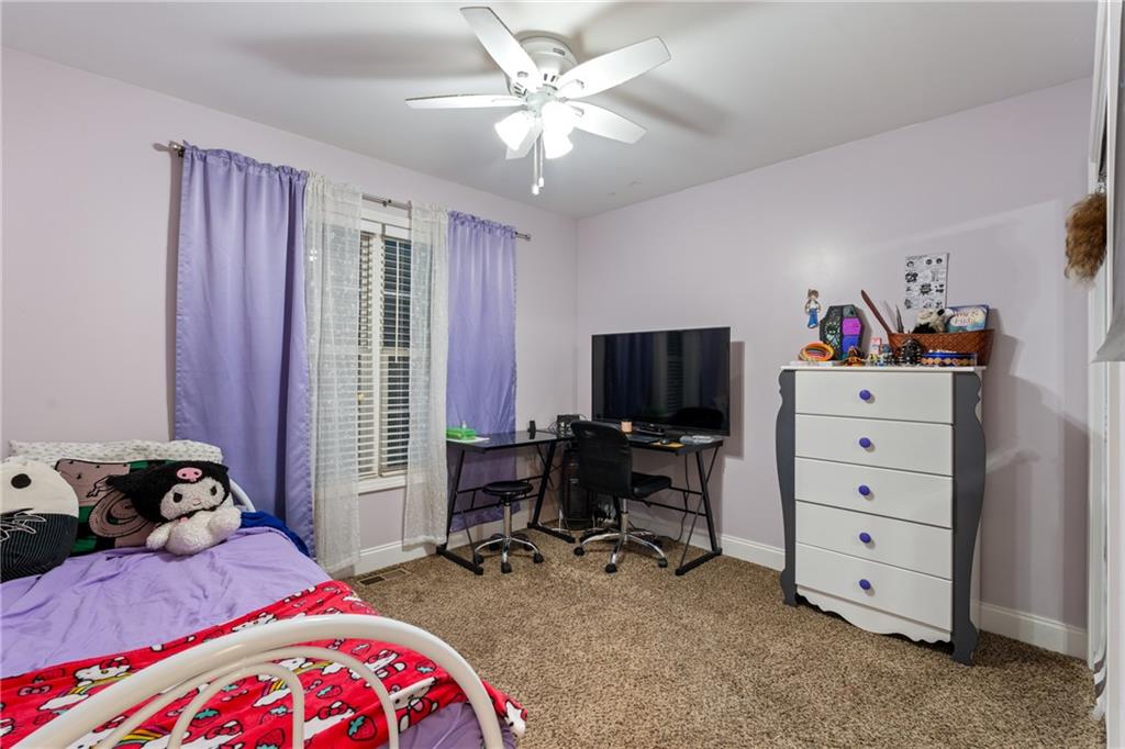 105 Woodberry Drive SE