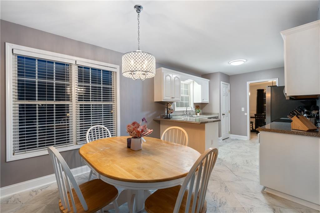 105 Woodberry Drive SE