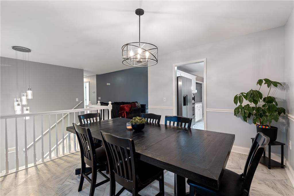 105 Woodberry Drive SE