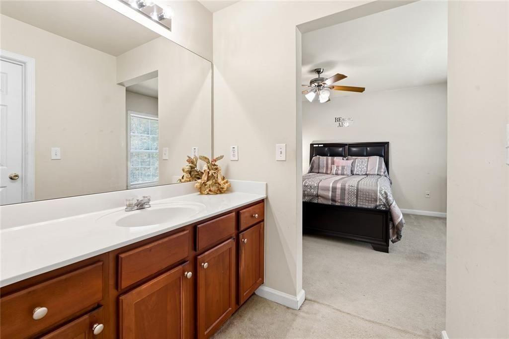 1146 Silvergate Lane