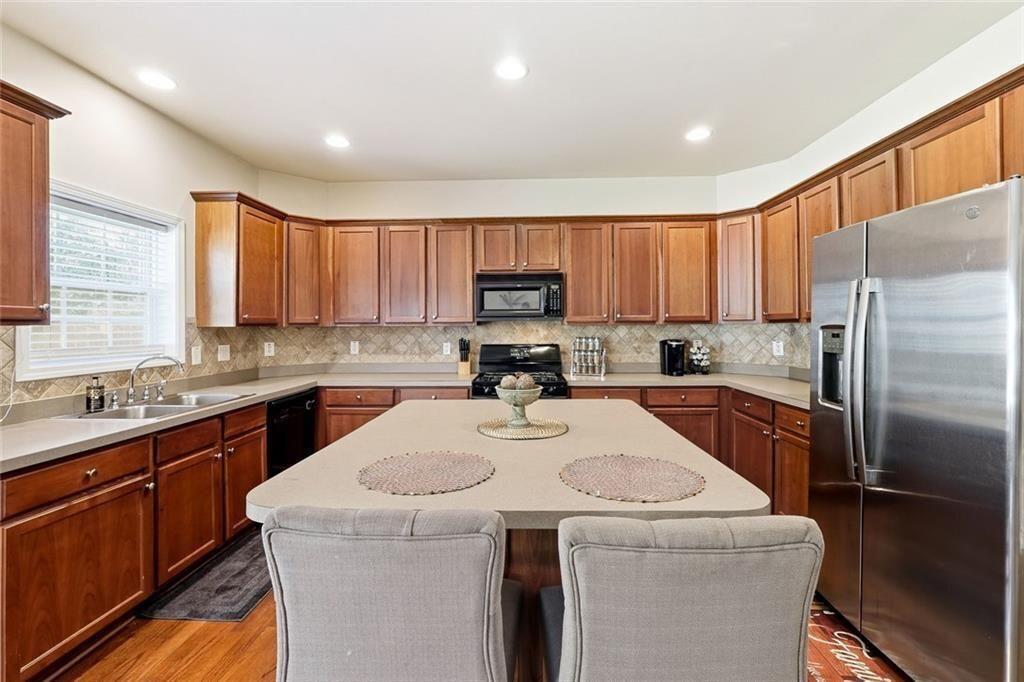 1146 Silvergate Lane