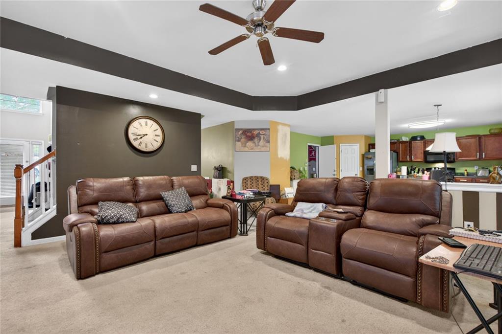 3285 Hunting Creek Pass
