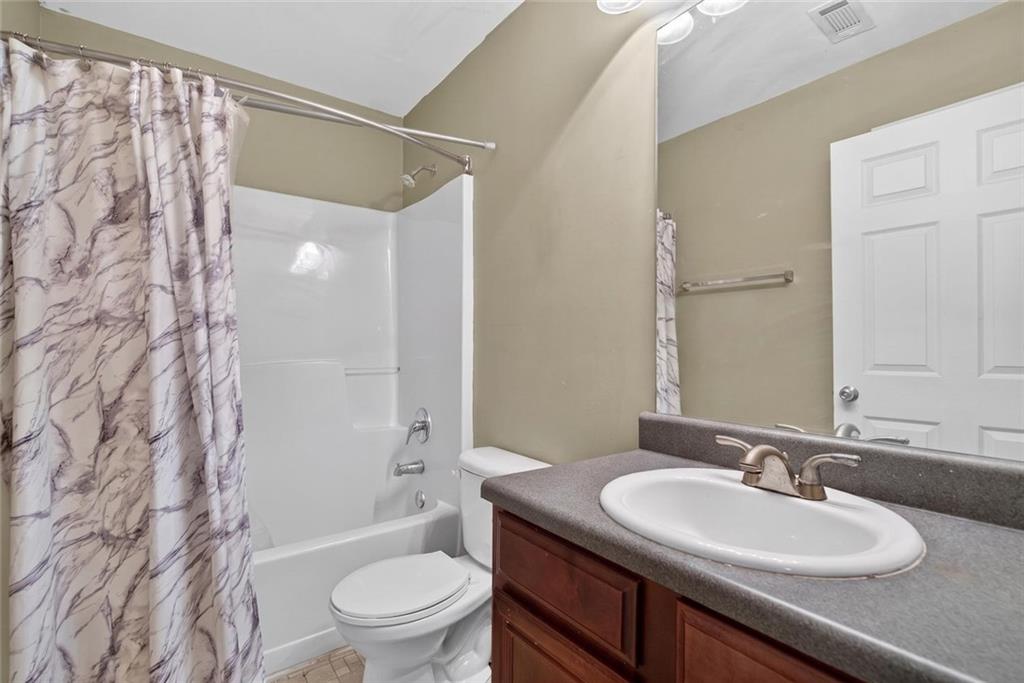 3285 Hunting Creek Pass