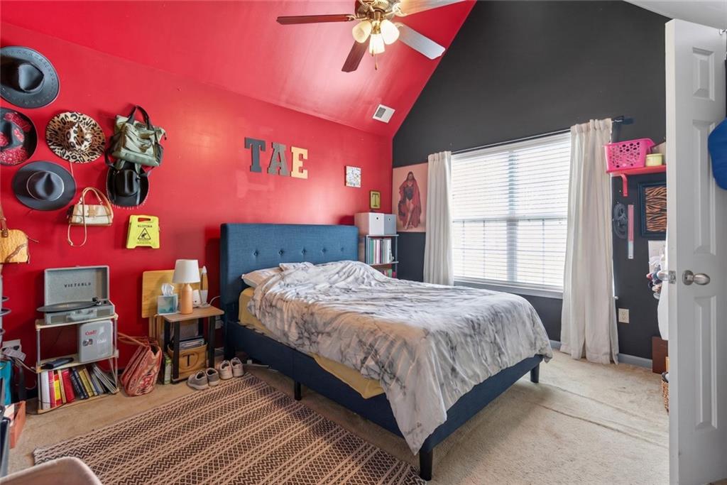 3285 Hunting Creek Pass