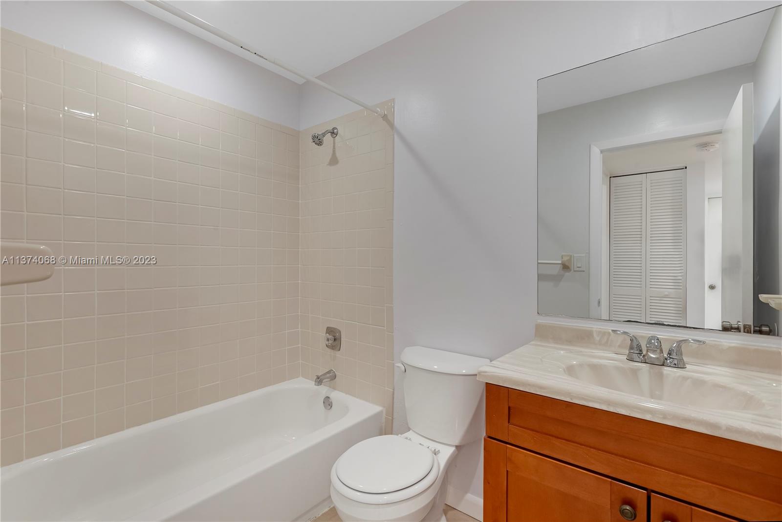 7670 SW 152nd Ave # 207 Unit: 1-207