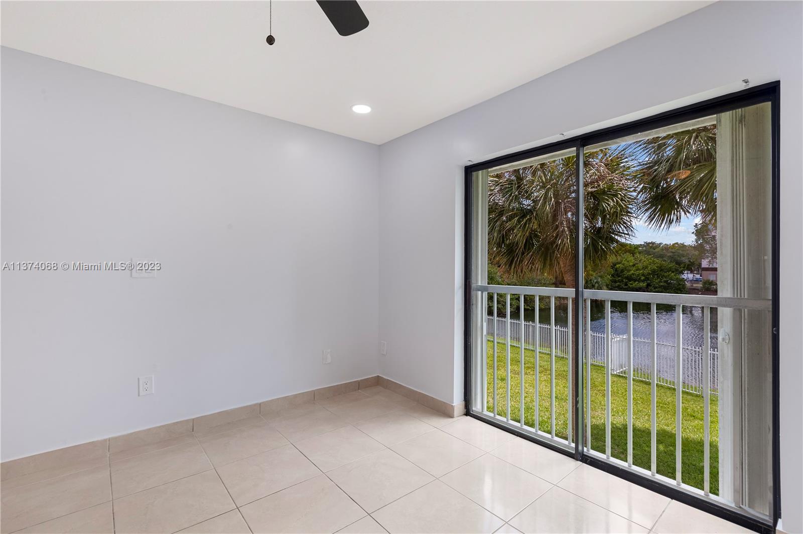 7670 SW 152nd Ave # 207 Unit: 1-207