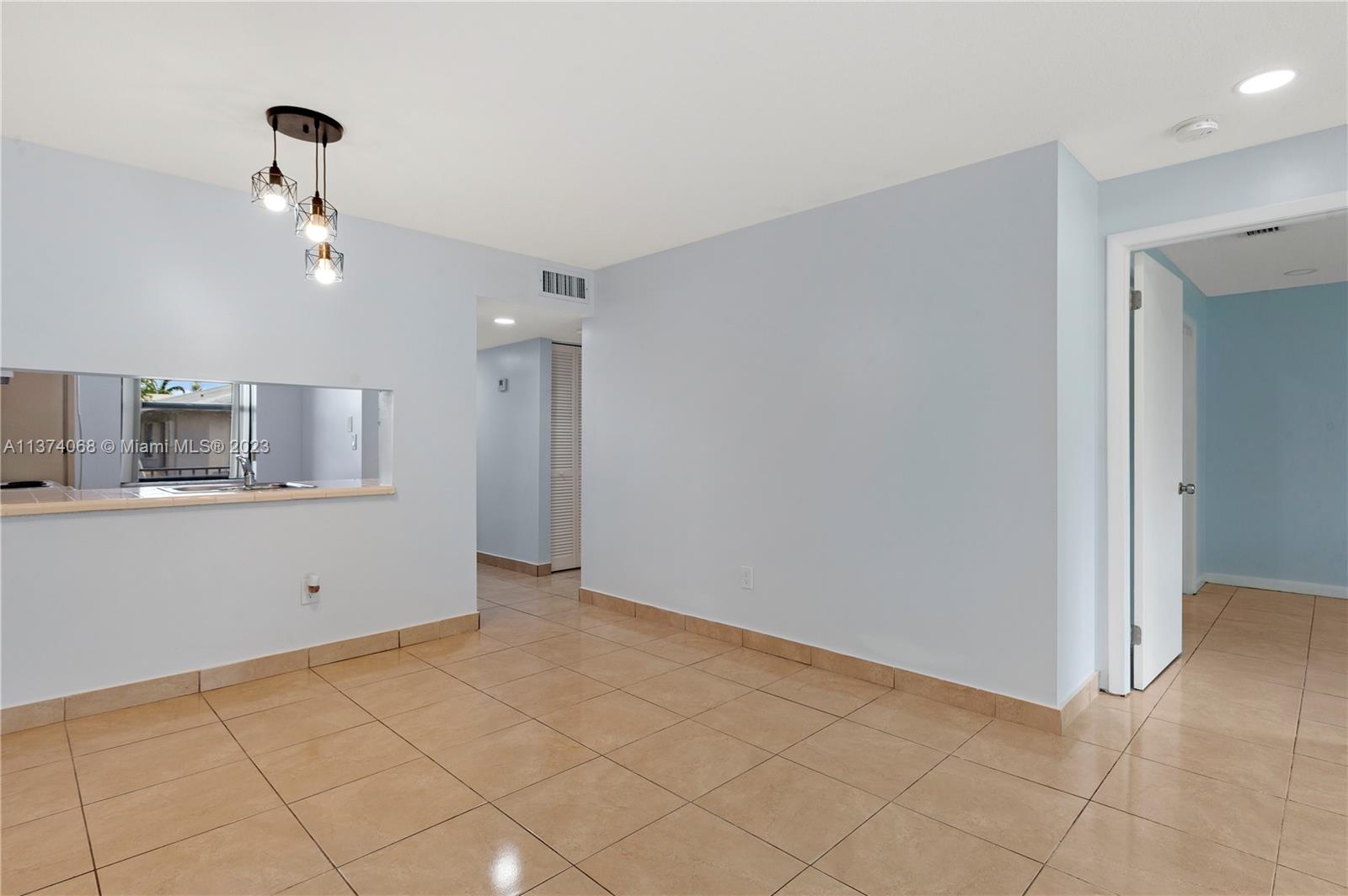 7670 SW 152nd Ave # 207 Unit: 1-207