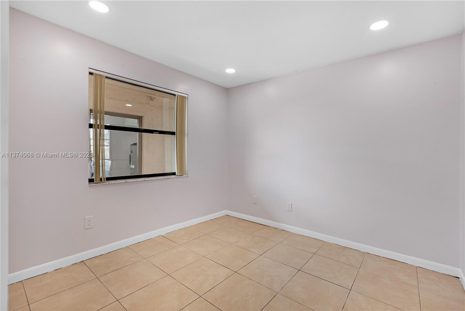 7670 SW 152nd Ave # 207 Unit: 1-207