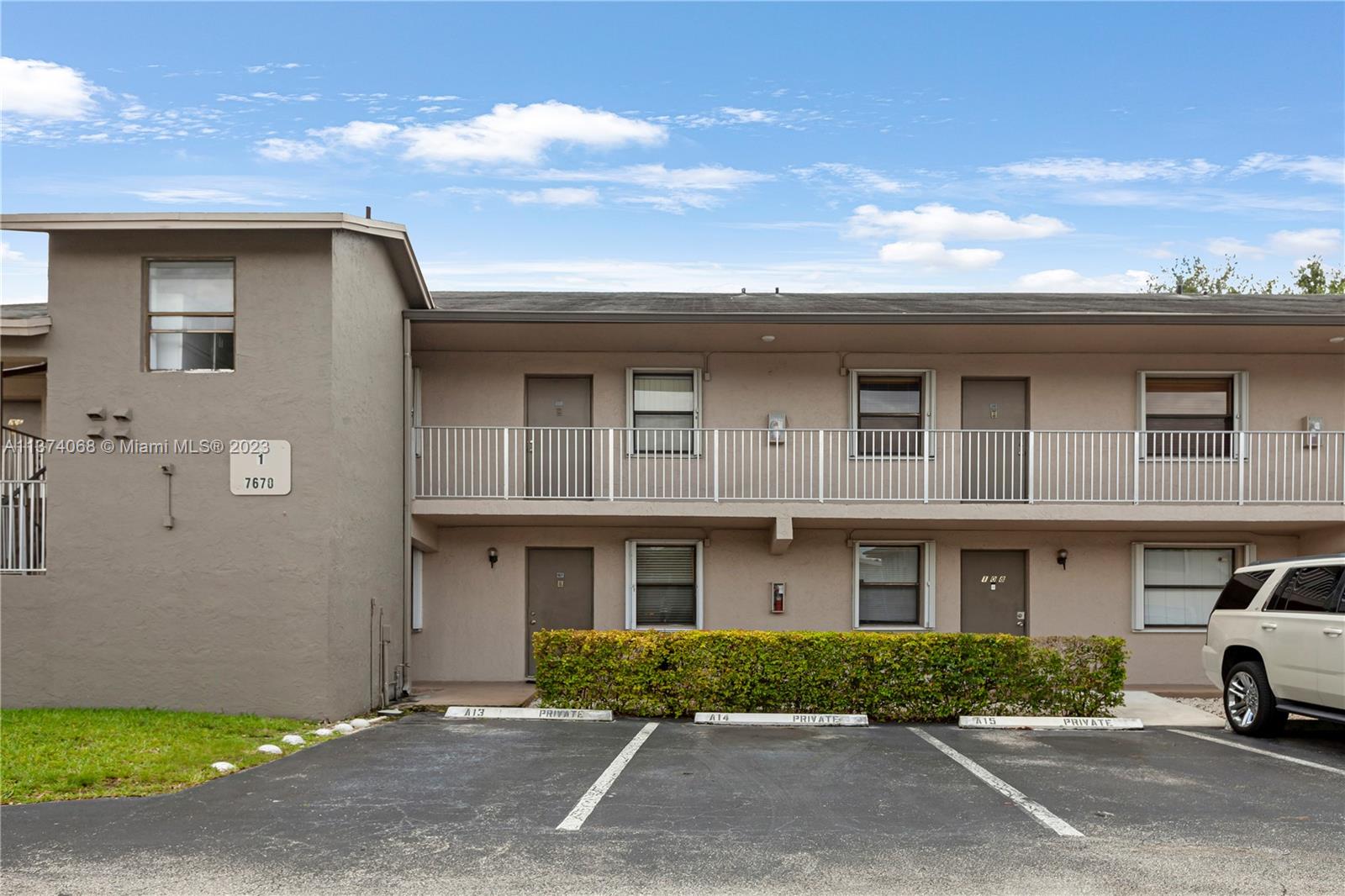 7670 SW 152nd Ave # 207 Unit: 1-207