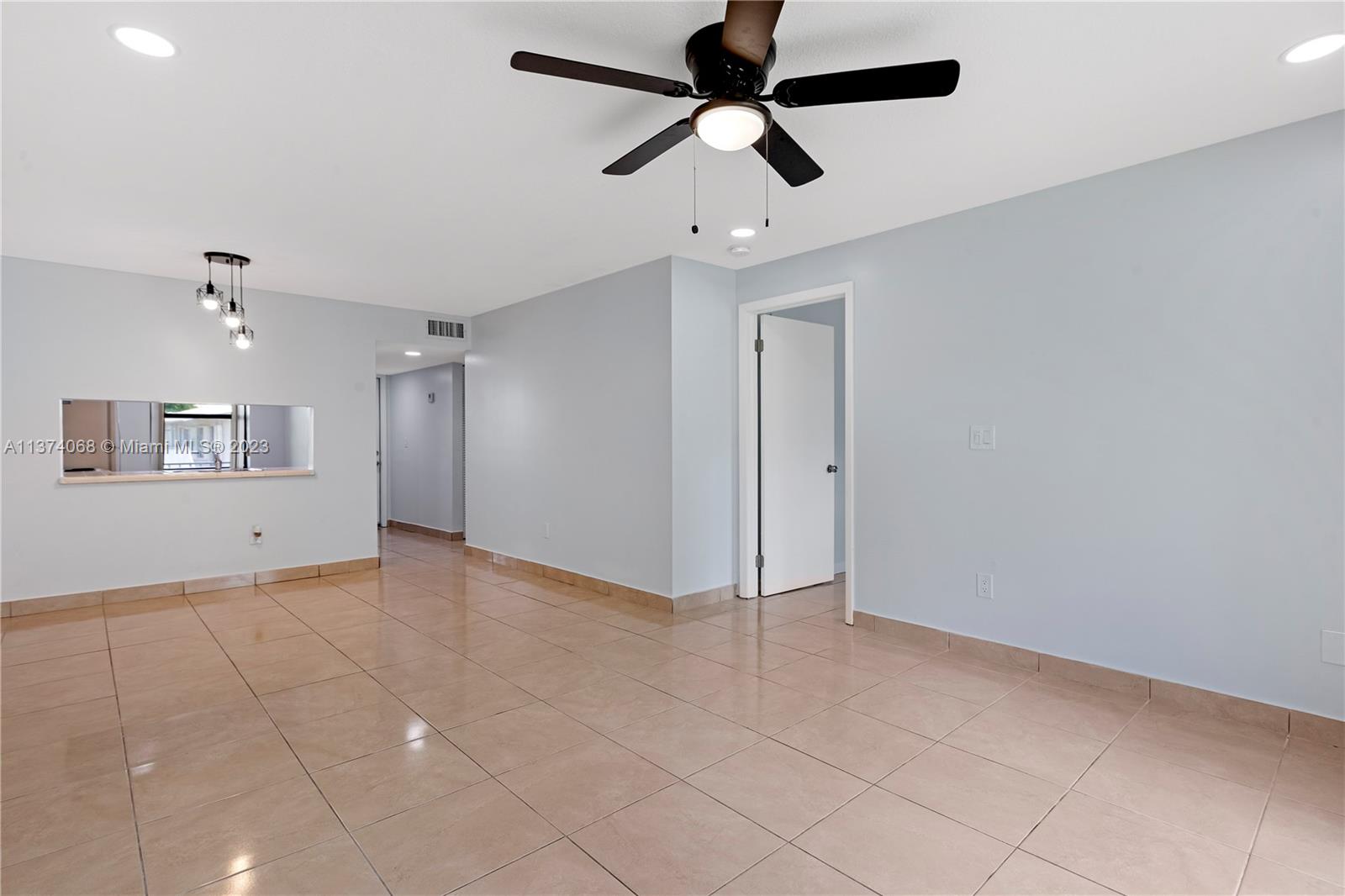 7670 SW 152nd Ave # 207 Unit: 1-207