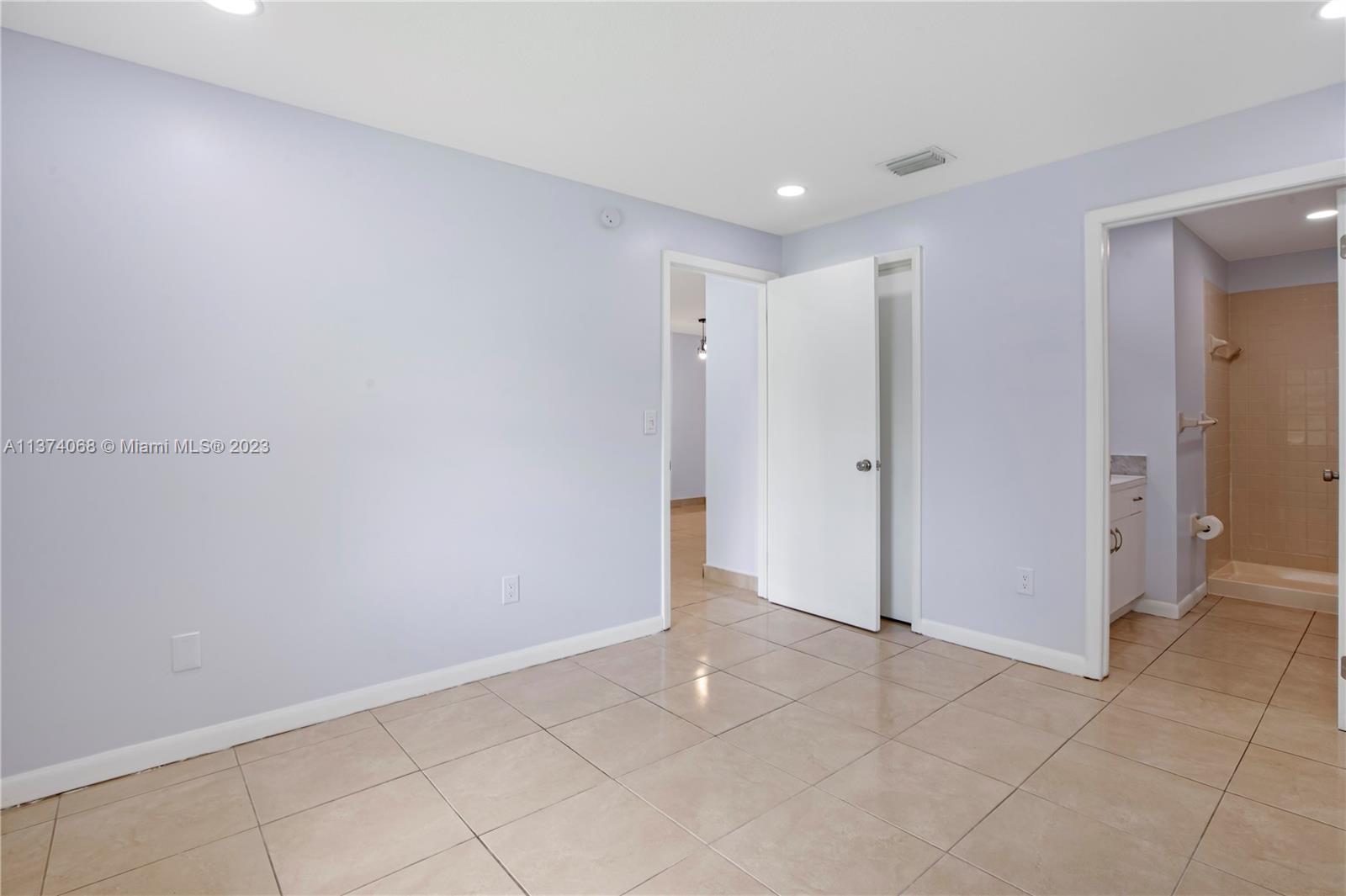 7670 SW 152nd Ave # 207 Unit: 1-207