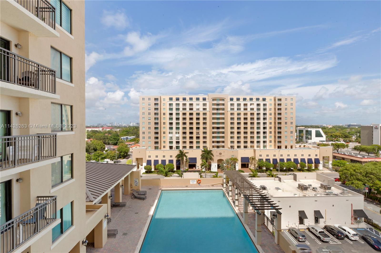 4242 NW 2nd St # 906