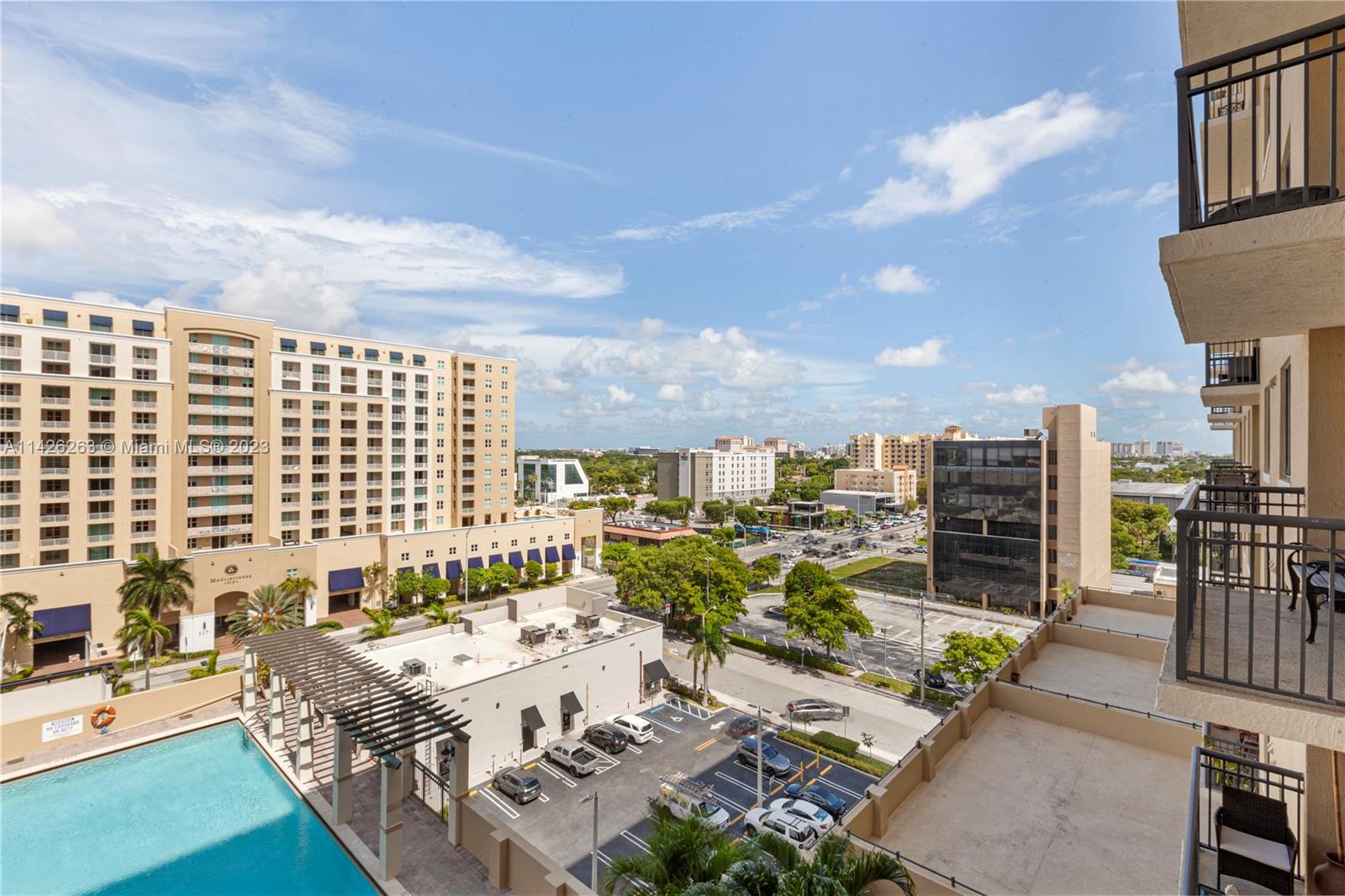 4242 NW 2nd St # 906