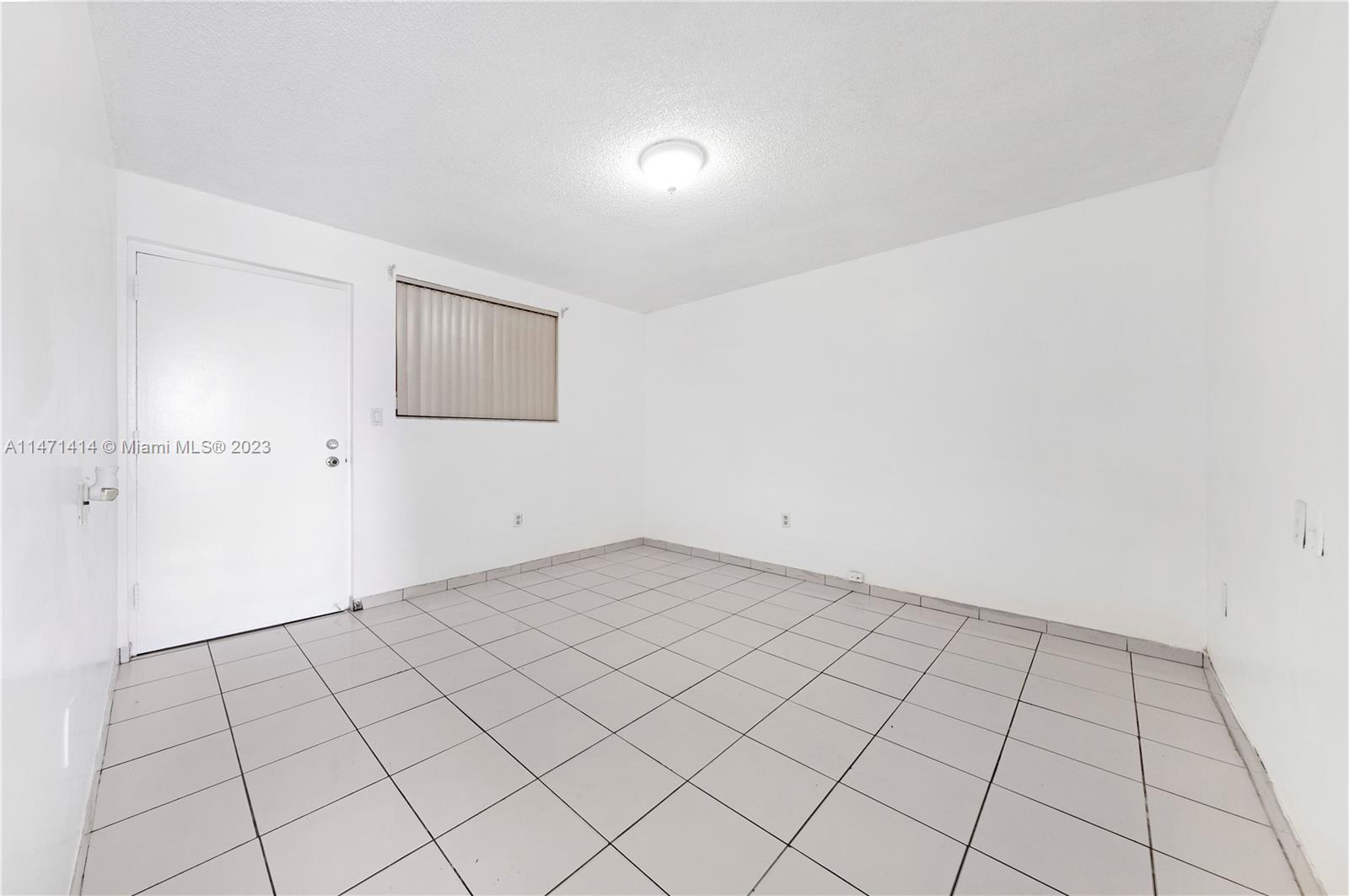 199 SW 12th Ave # 412B