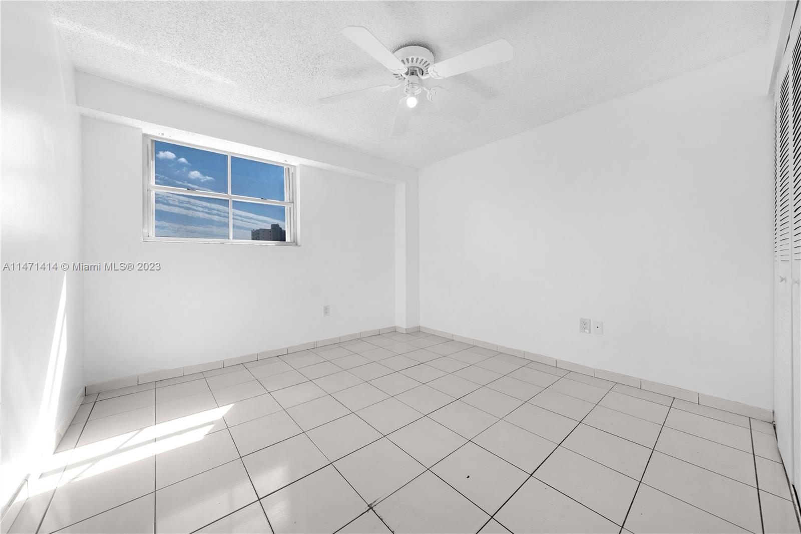 199 SW 12th Ave # 412B