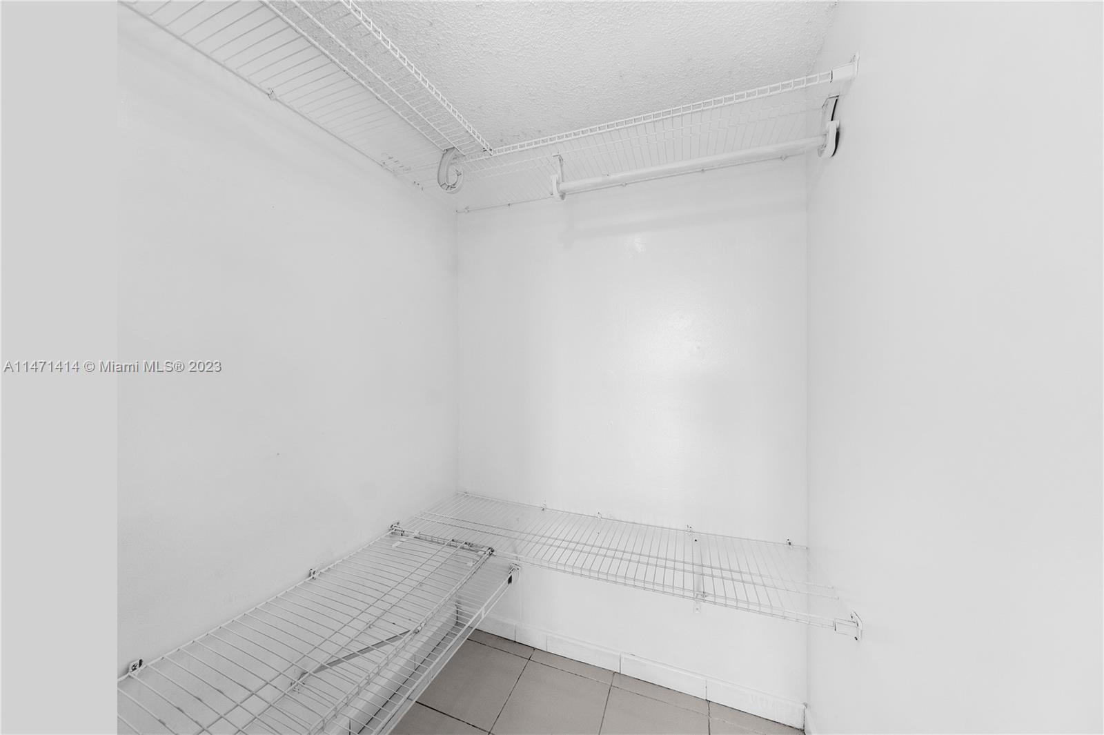 199 SW 12th Ave # 412B