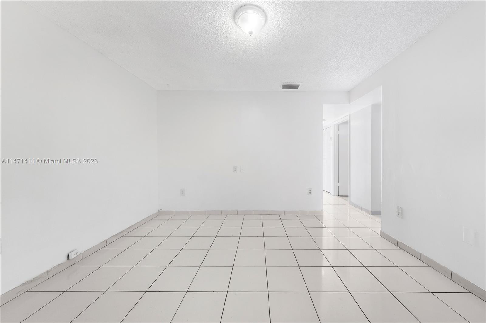 199 SW 12th Ave # 412B