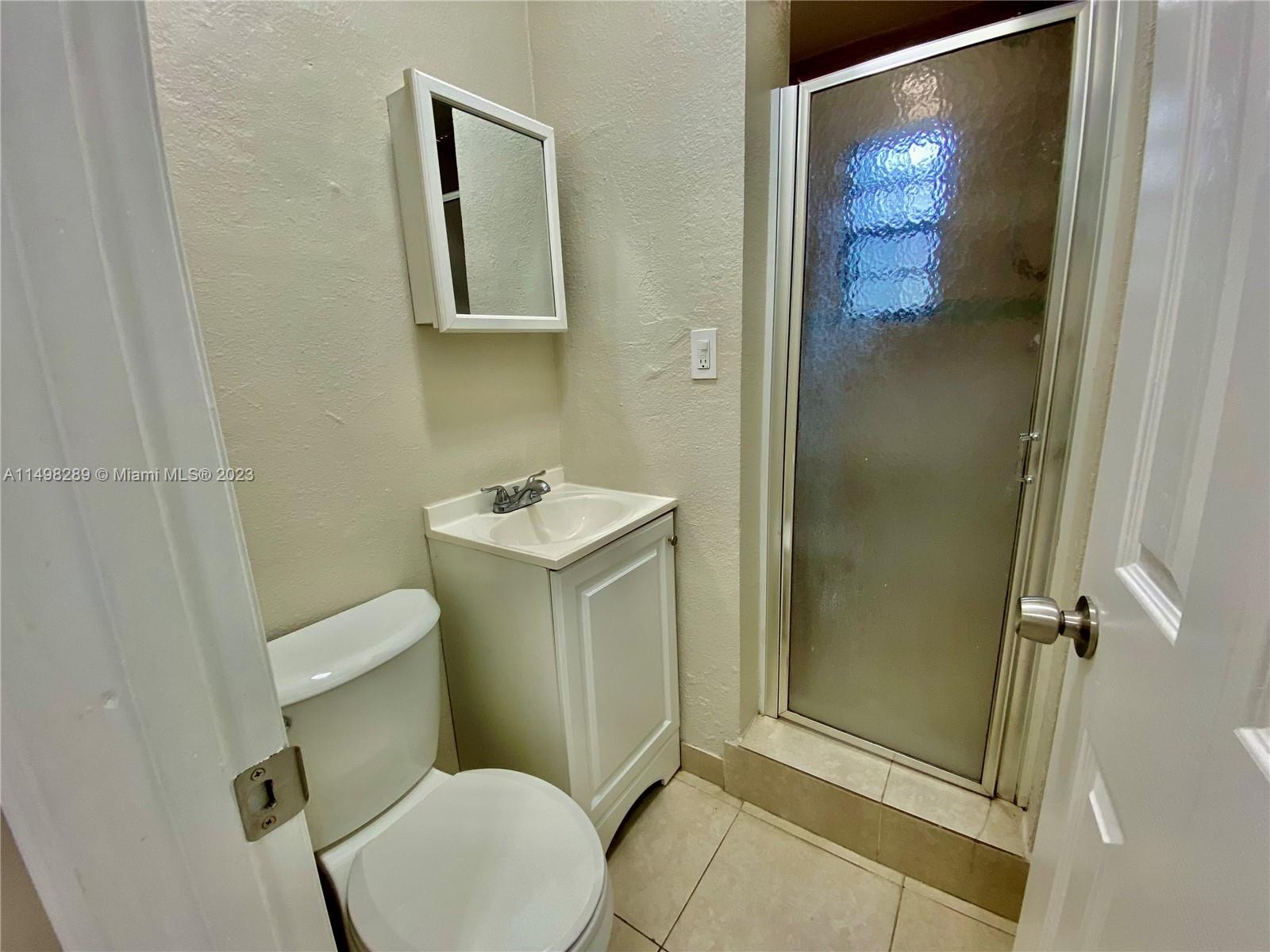 214 Salamanca Ave # 9