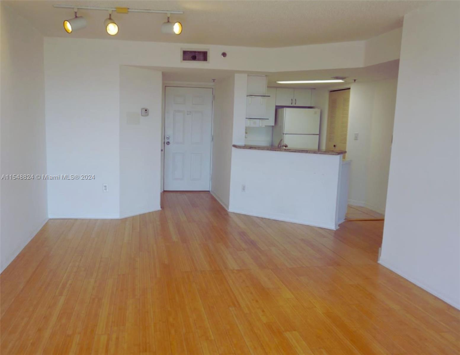 2351 Douglas Rd # 1010