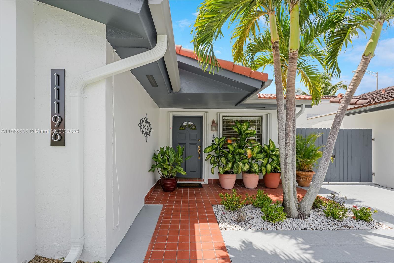 11196 SW 75th Ter