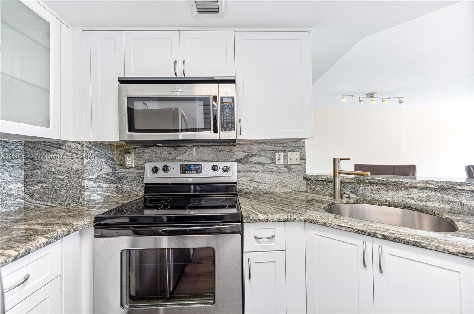 2351 Douglas Rd # 508