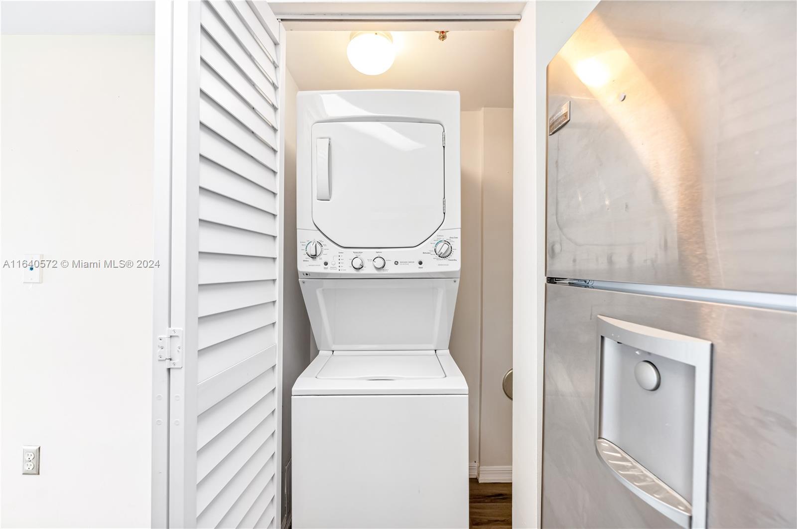 2351 Douglas Rd # 508