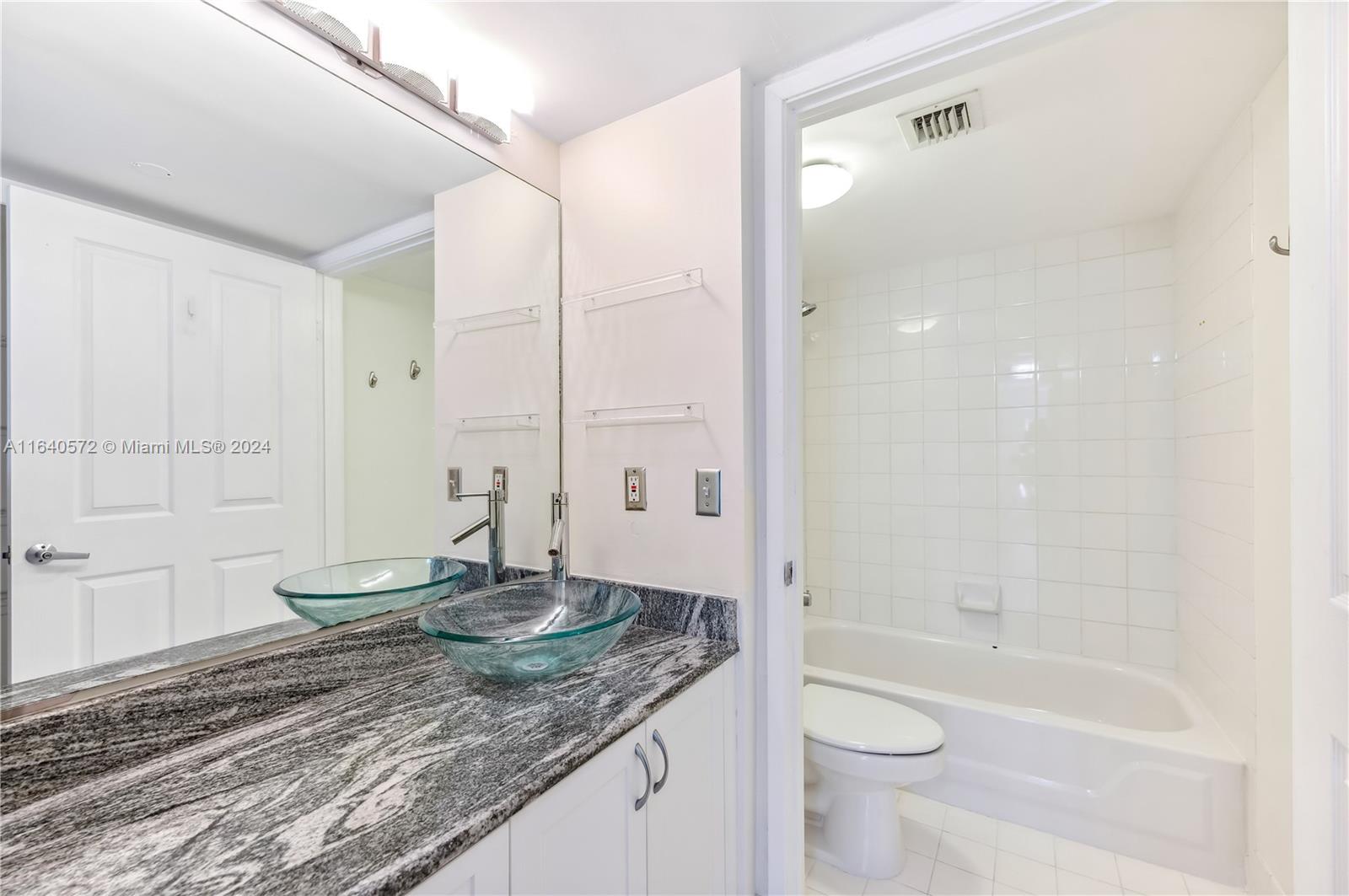 2351 Douglas Rd # 508