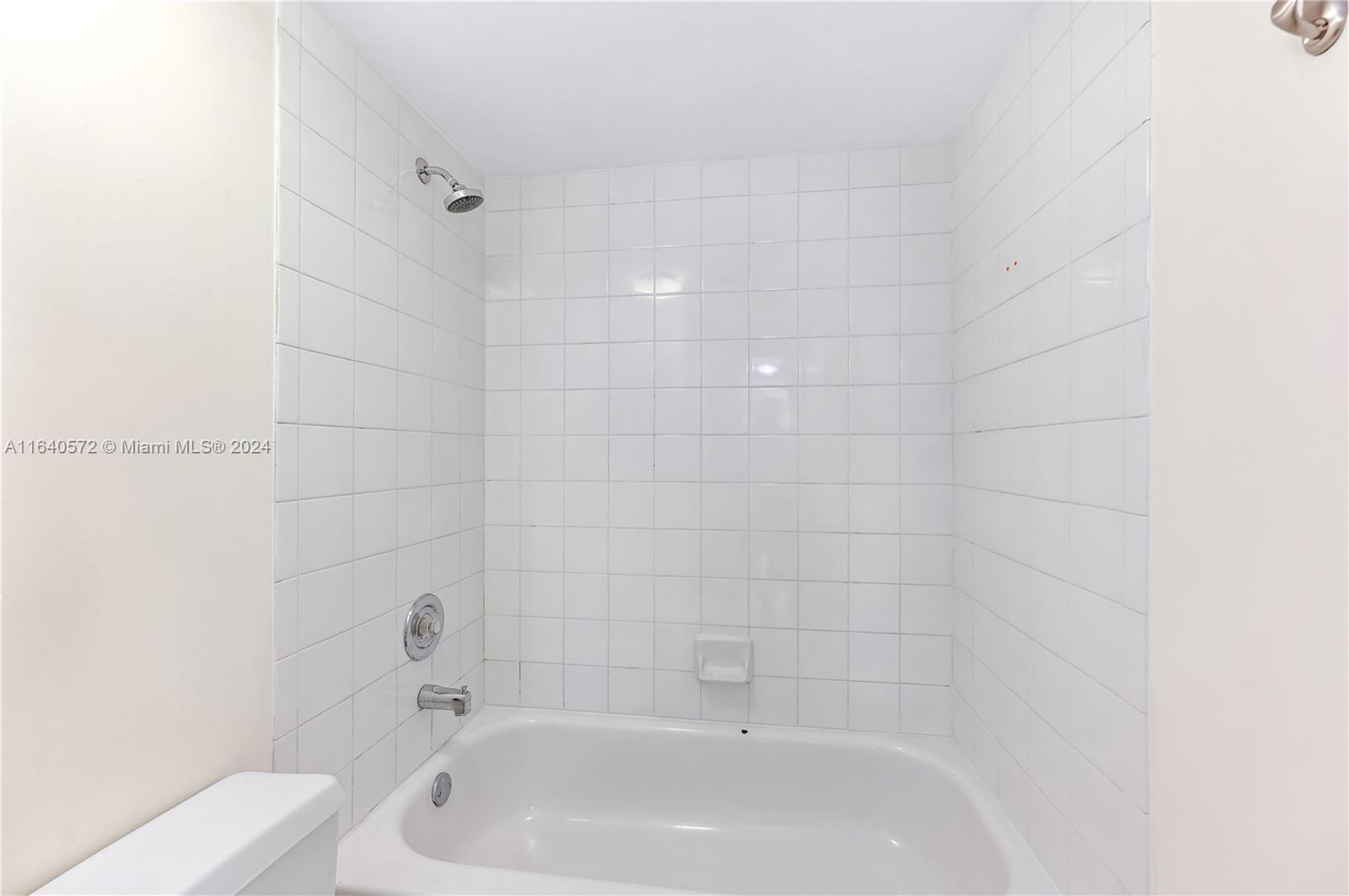 2351 Douglas Rd # 508