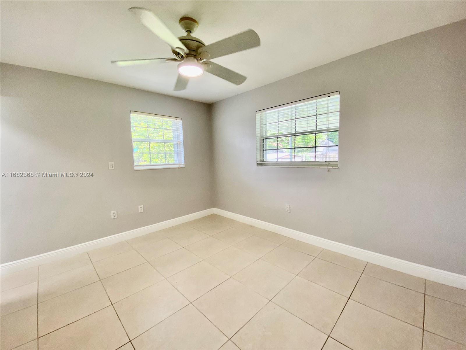 2187 SW 25th St
