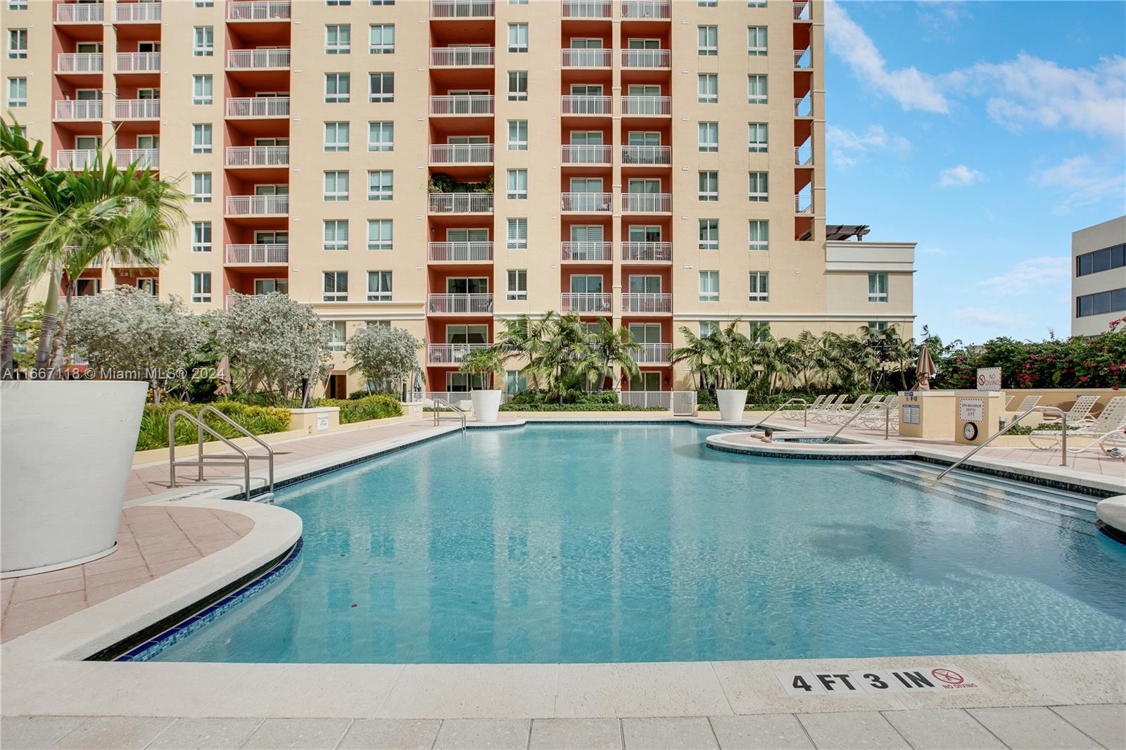 7350 SW 89th St # 1809S