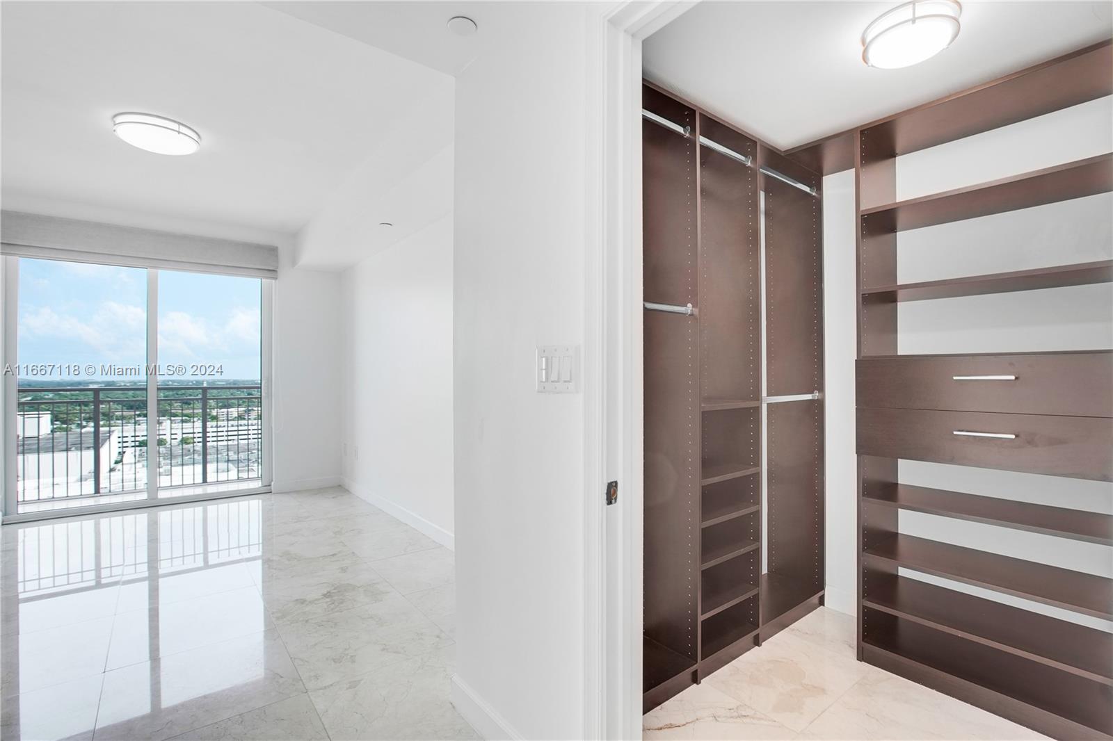 7350 SW 89th St # 1809S