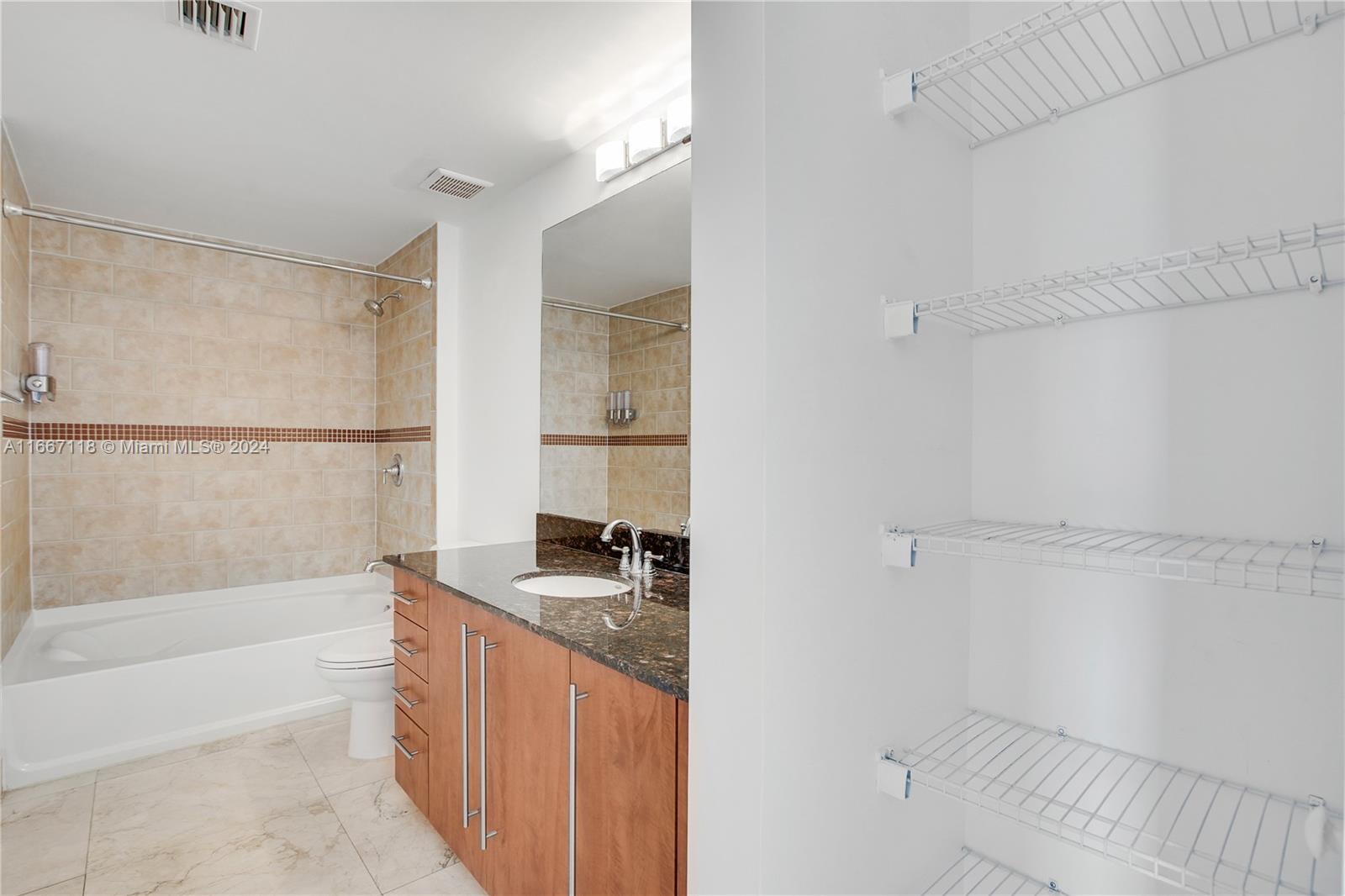 7350 SW 89th St # 1809S