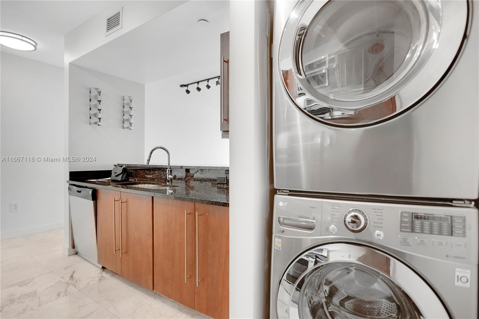 7350 SW 89th St # 1809S