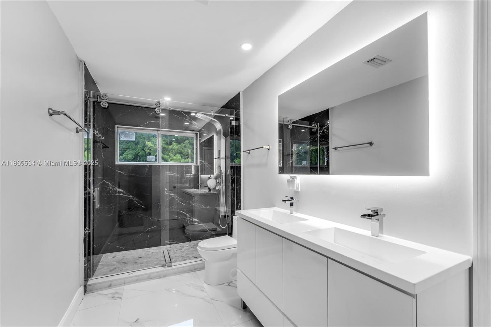 11186 SW 75th Ter