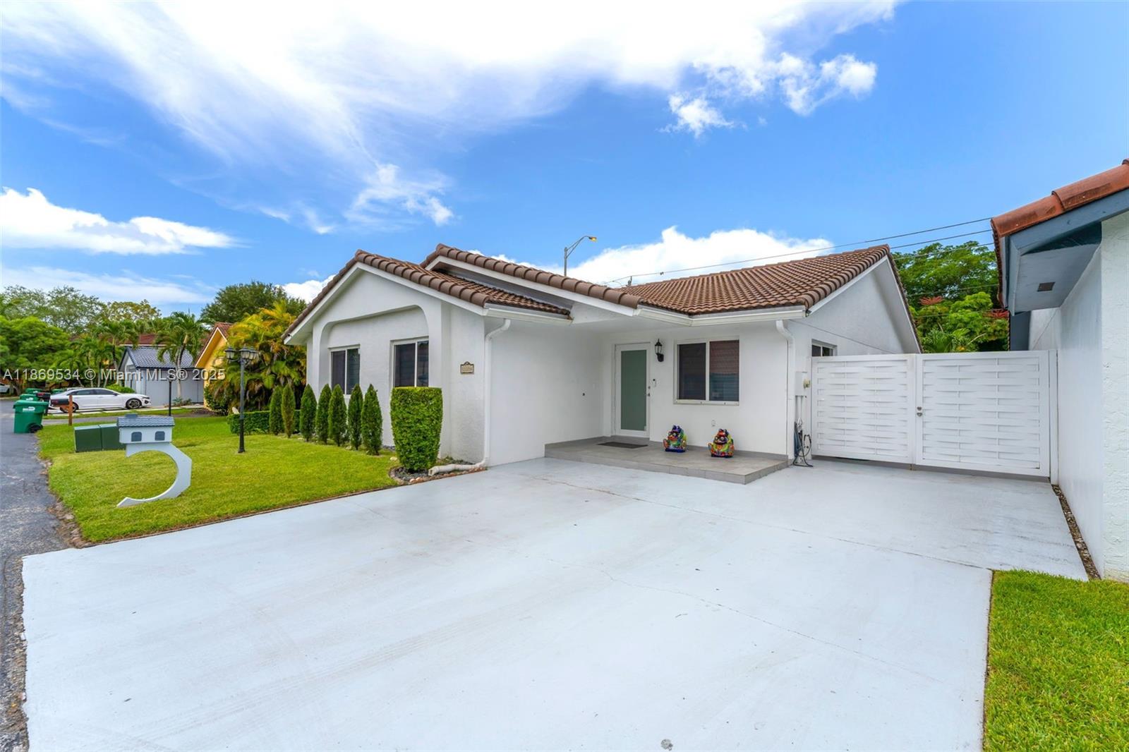 11186 SW 75th Ter