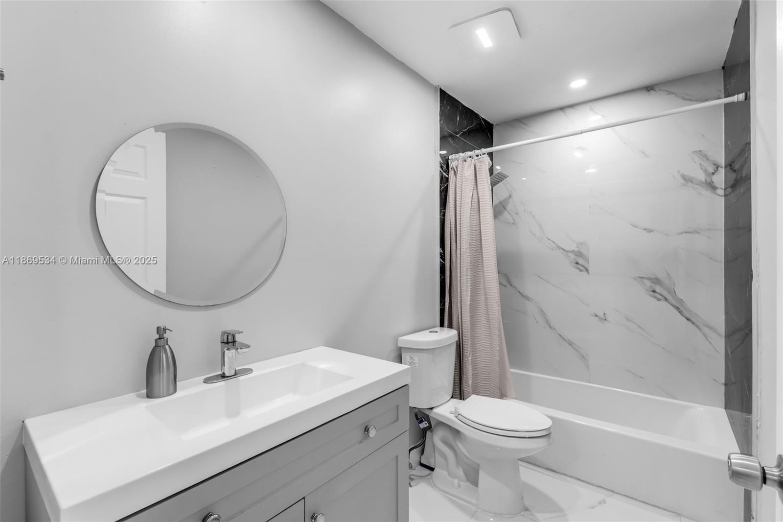 11186 SW 75th Ter