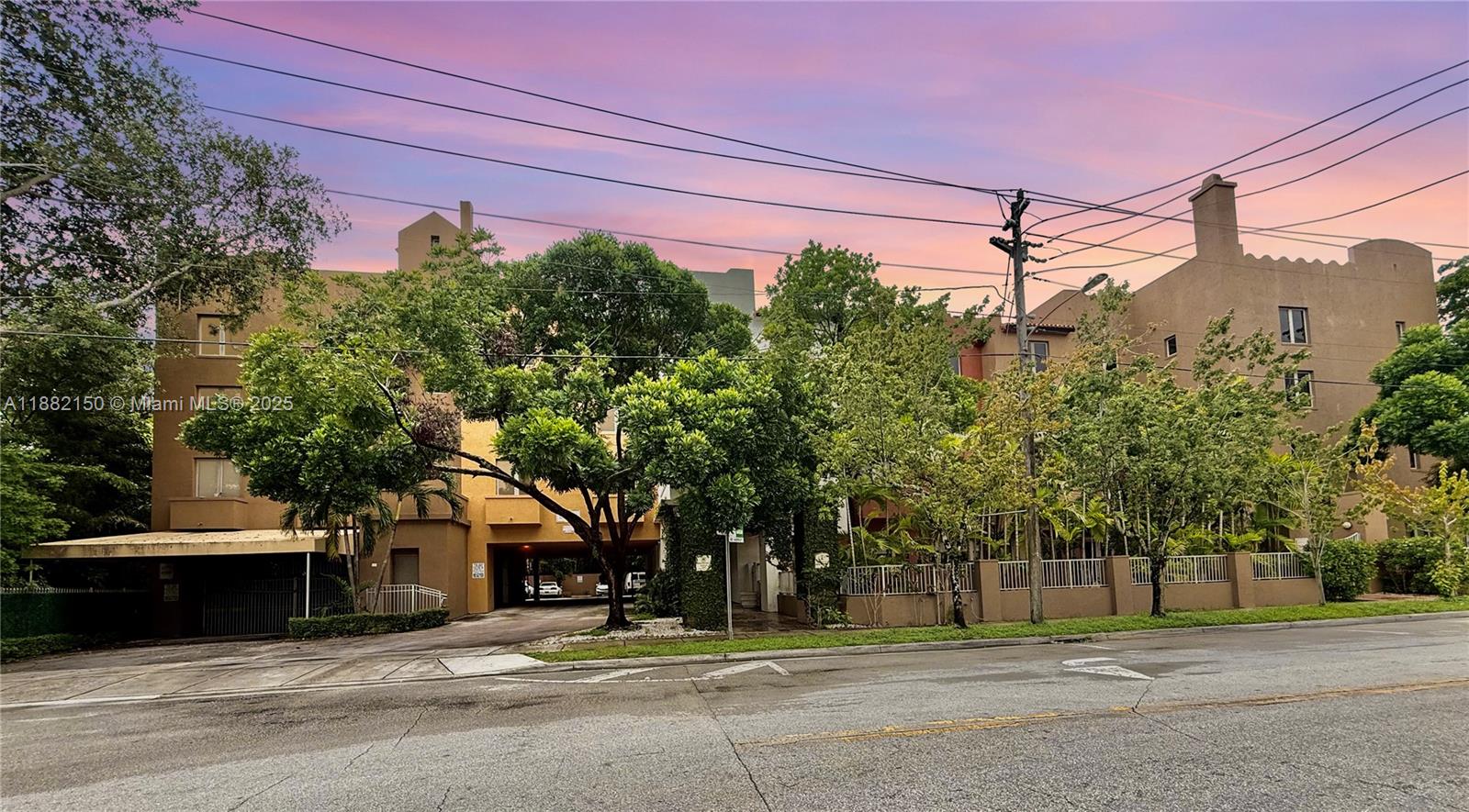 2630 SW 28th St # 38