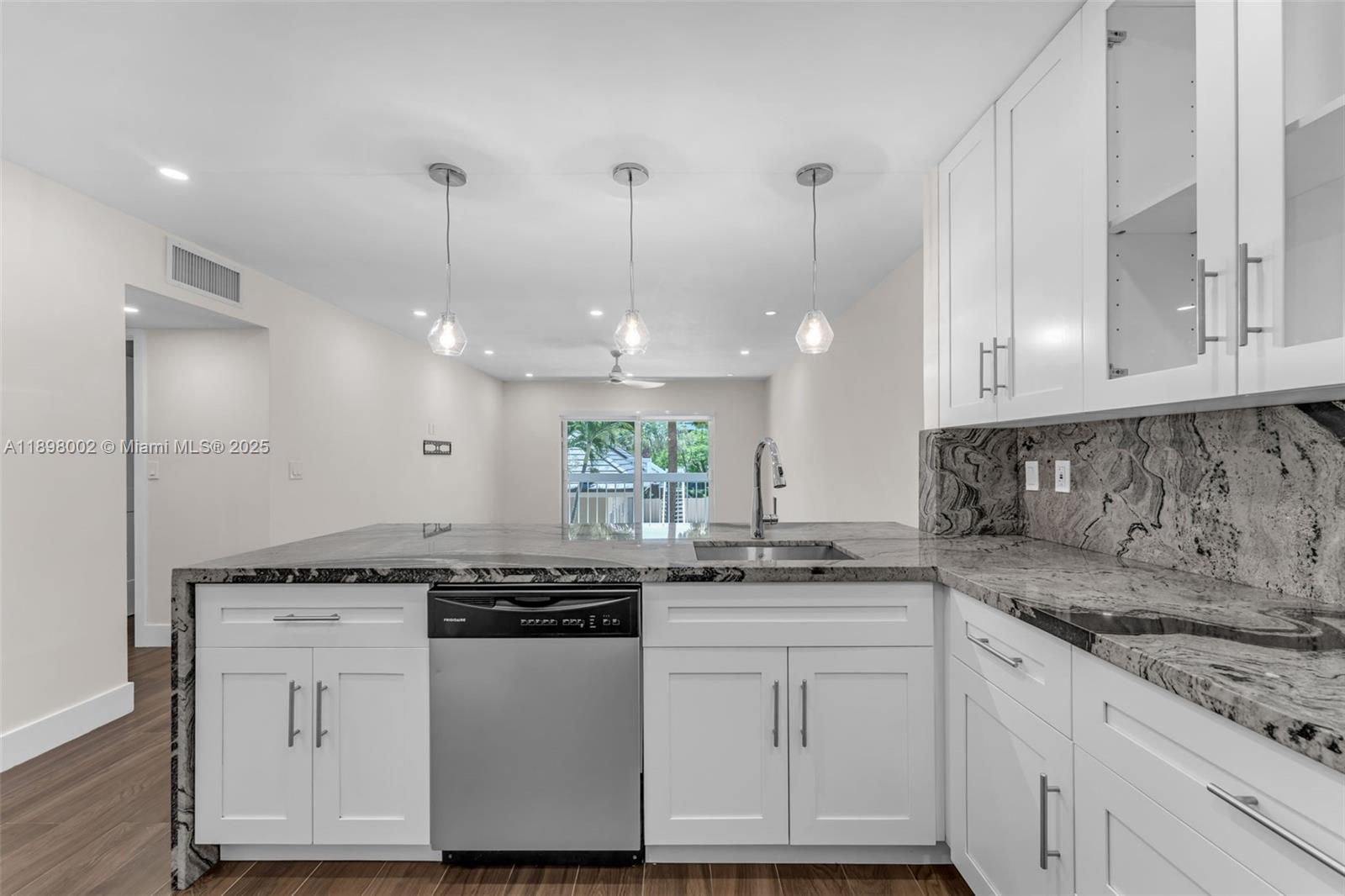 7707 Camino Real # B205, Miami Unit: B205