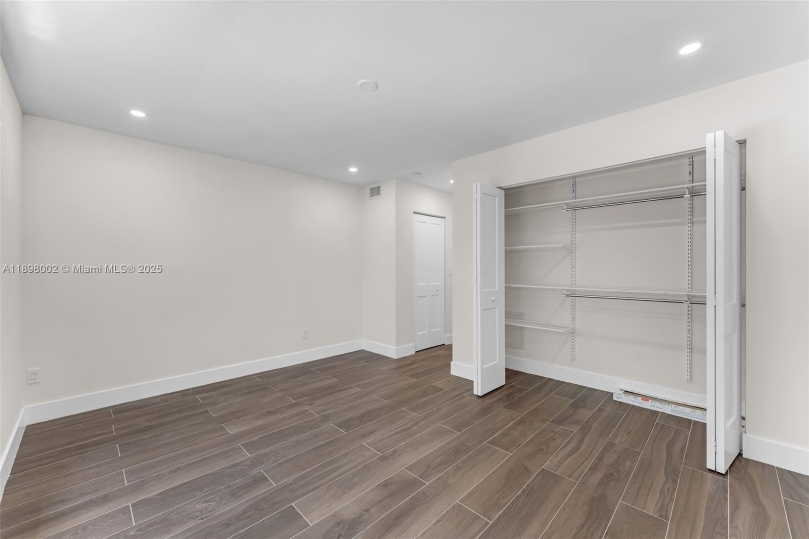 7707 Camino Real # B205, Miami Unit: B205