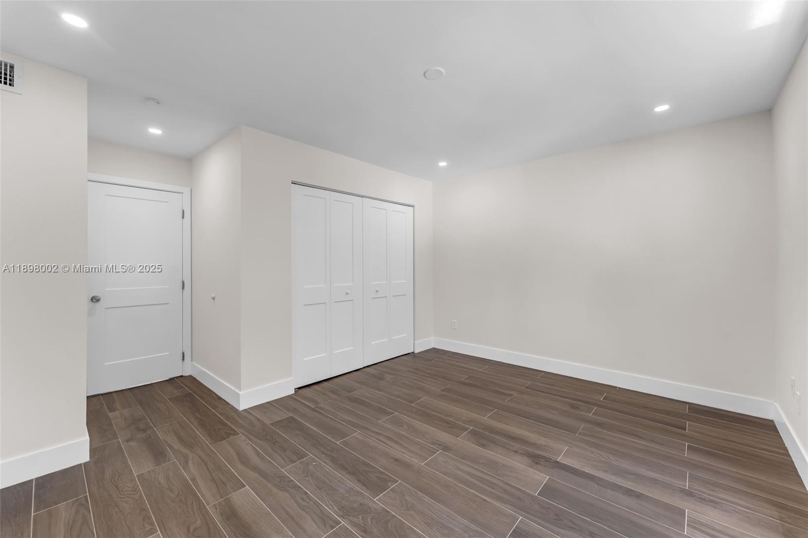 7707 Camino Real # B205, Miami Unit: B205