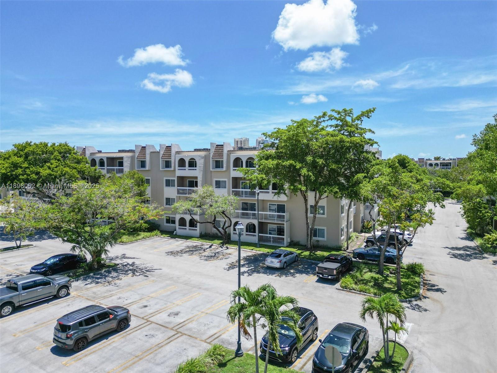 7707 Camino Real # B205, Miami Unit: B205