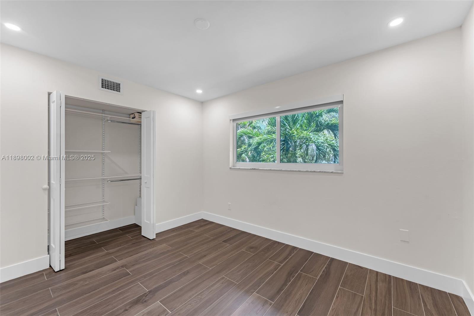 7707 Camino Real # B205, Miami Unit: B205