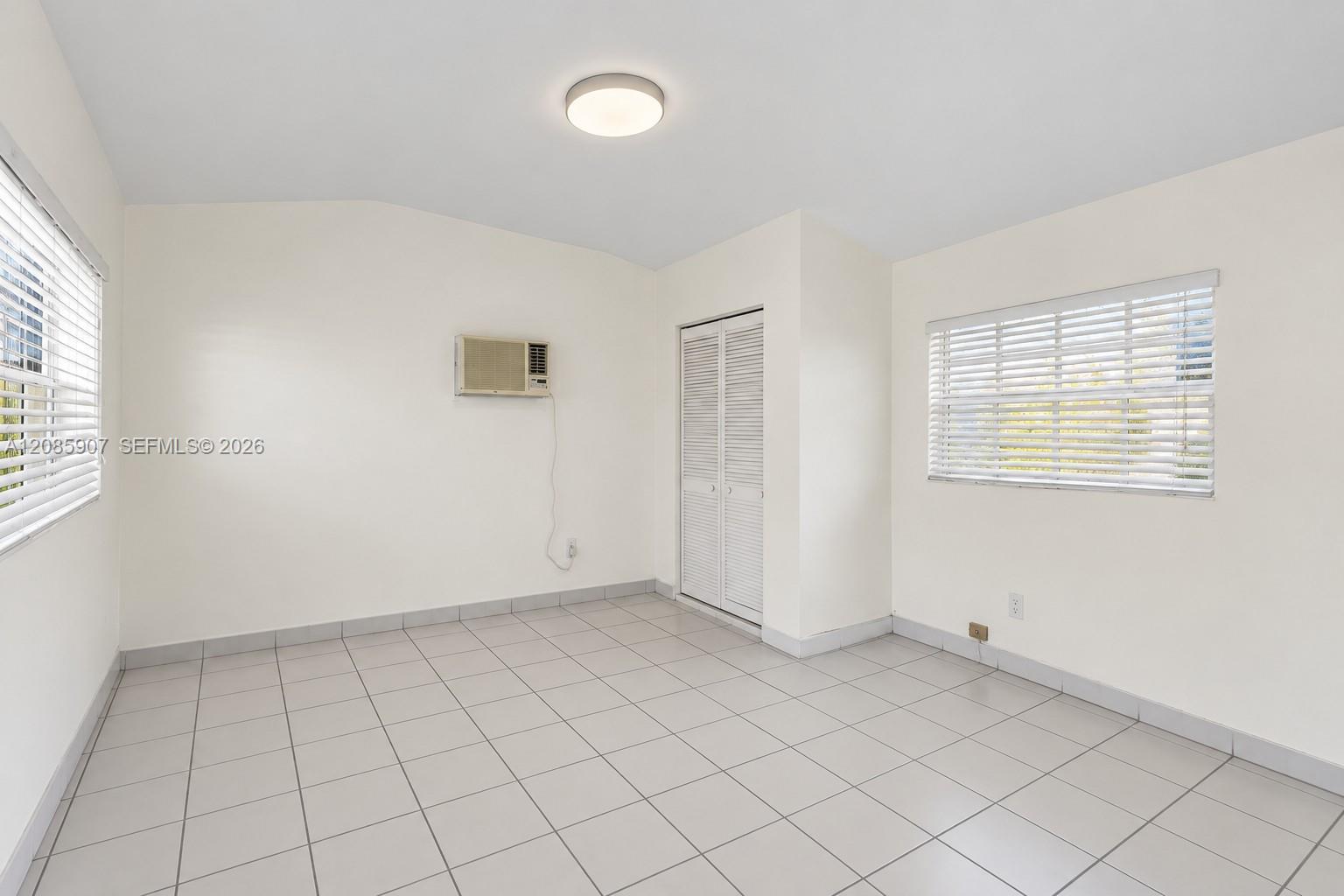 3640 SW 25th St Unit: Casita