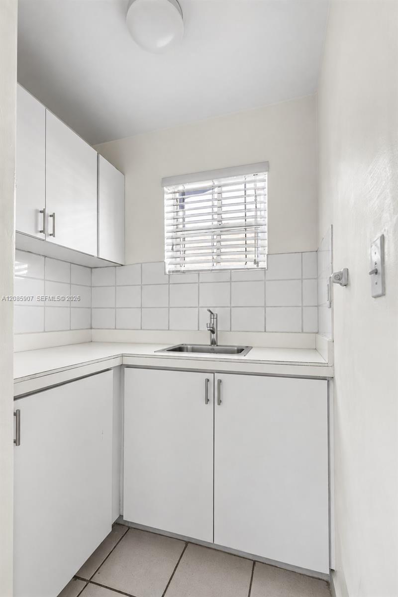 3640 SW 25th St Unit: Casita