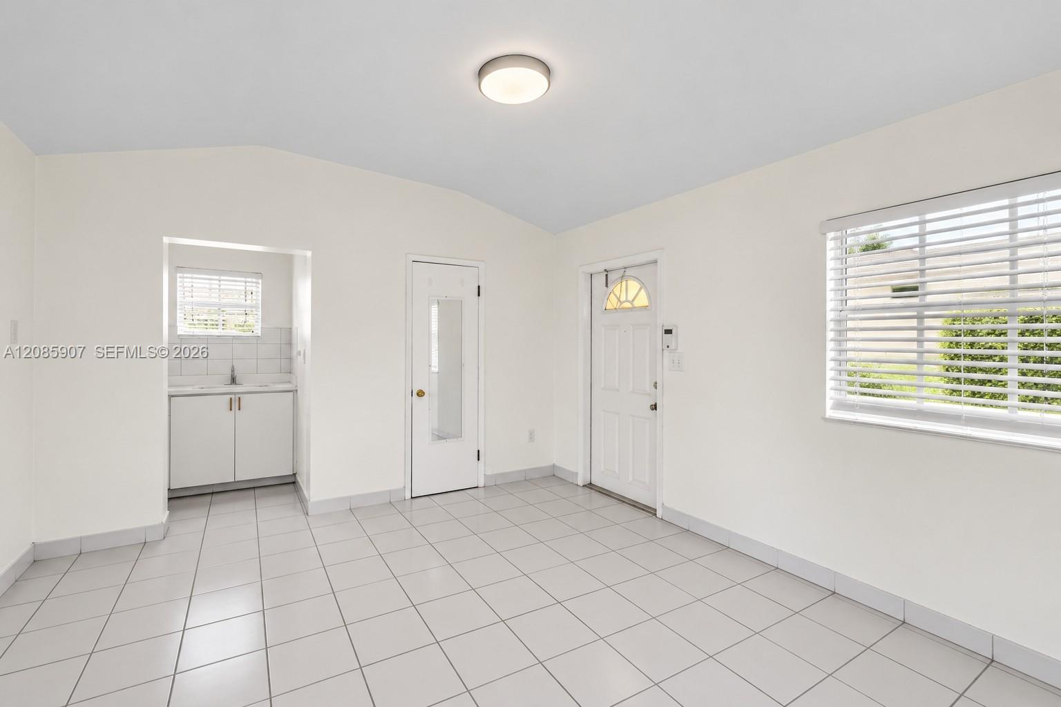 3640 SW 25th St Unit: Casita