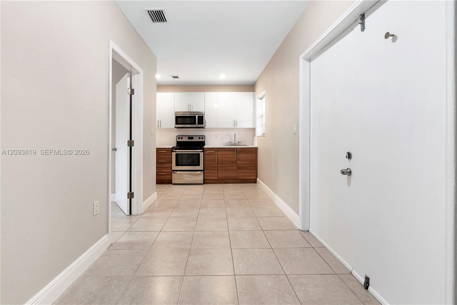 214 Salamanca Ave # 3