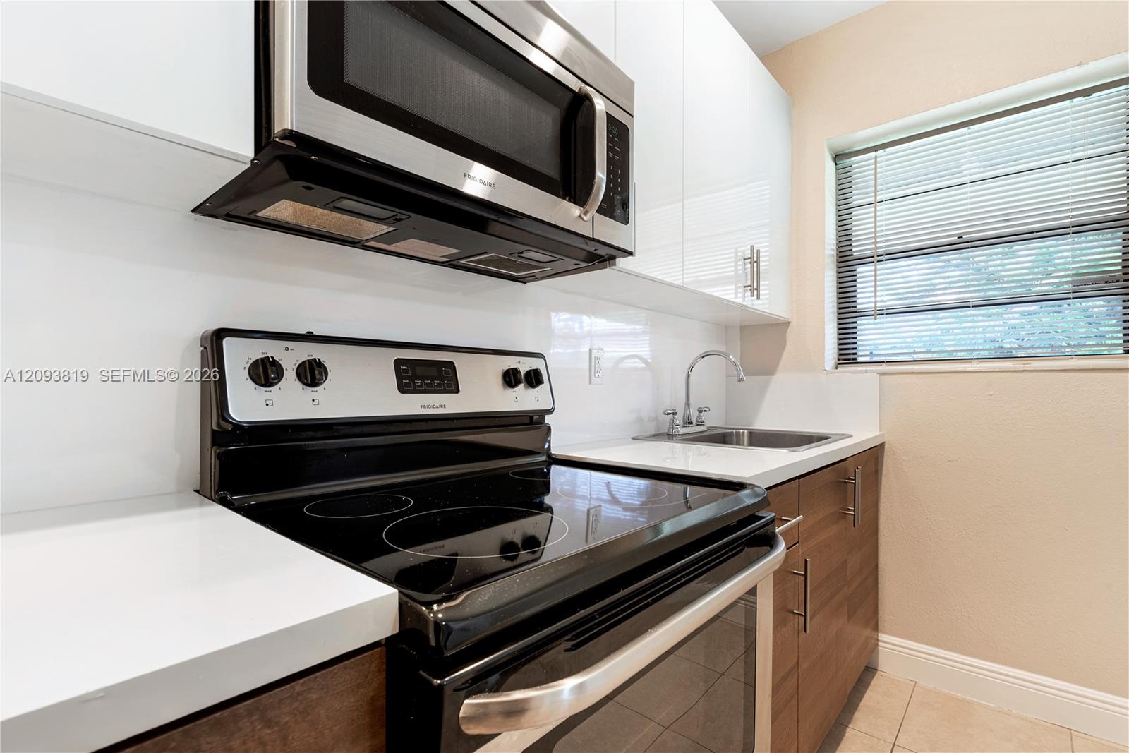 214 Salamanca Ave # 3
