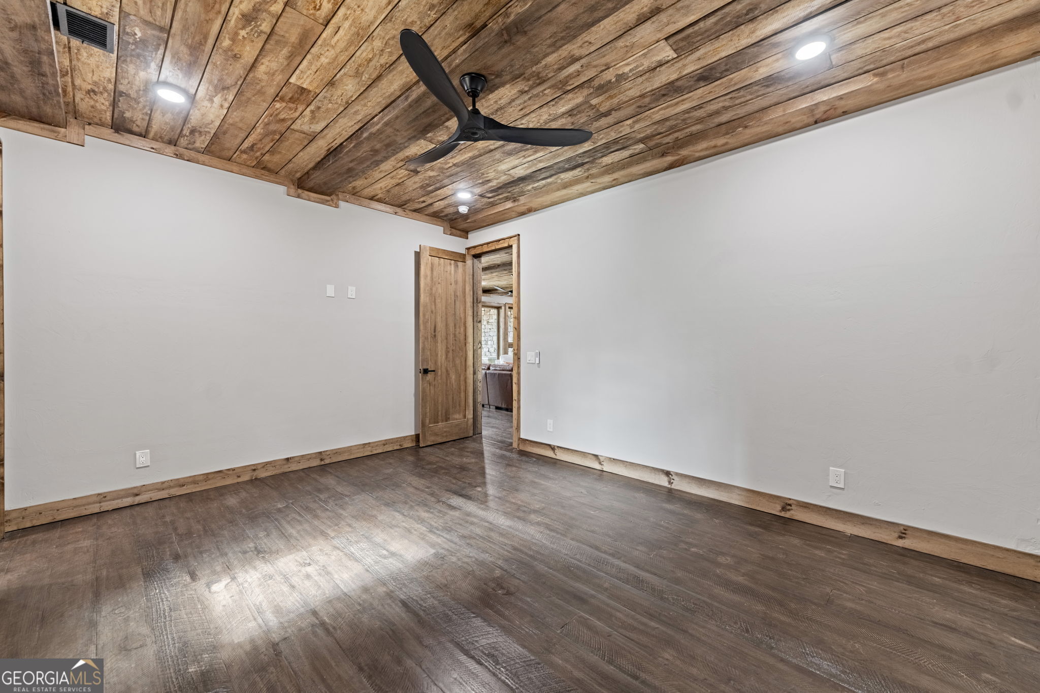 899 Dana Rd