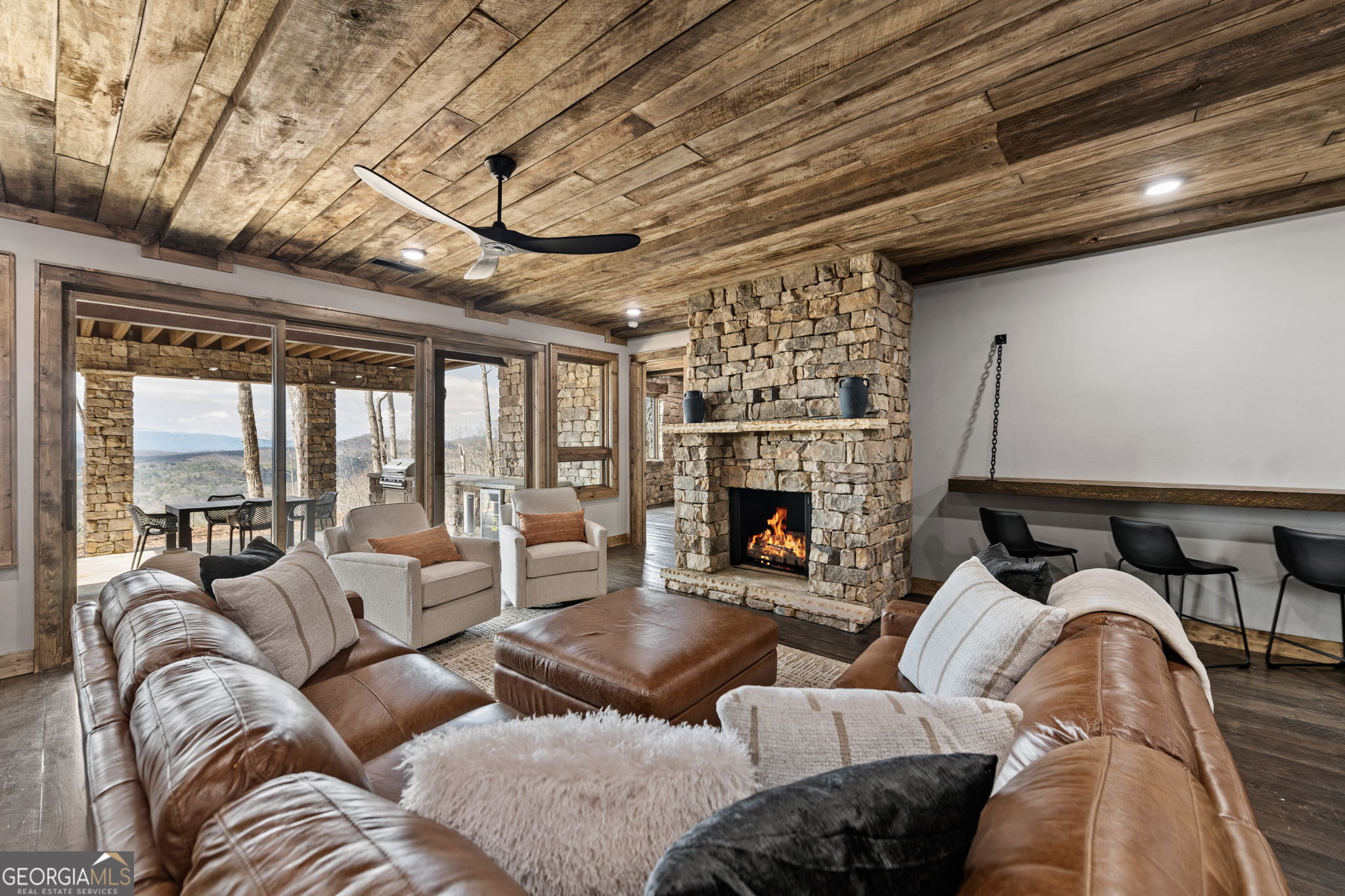 899 Dana Rd
