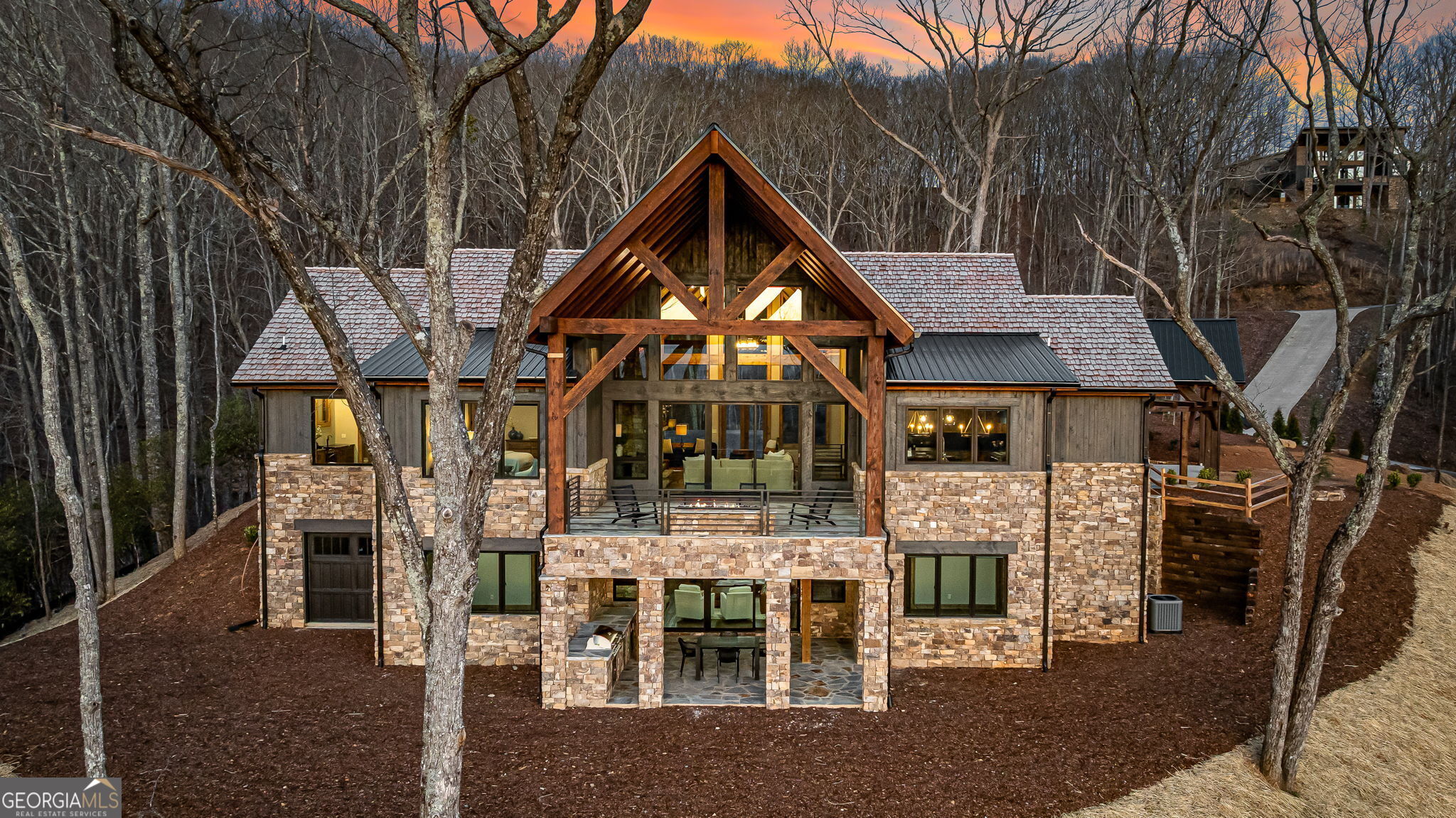 899 Dana Rd